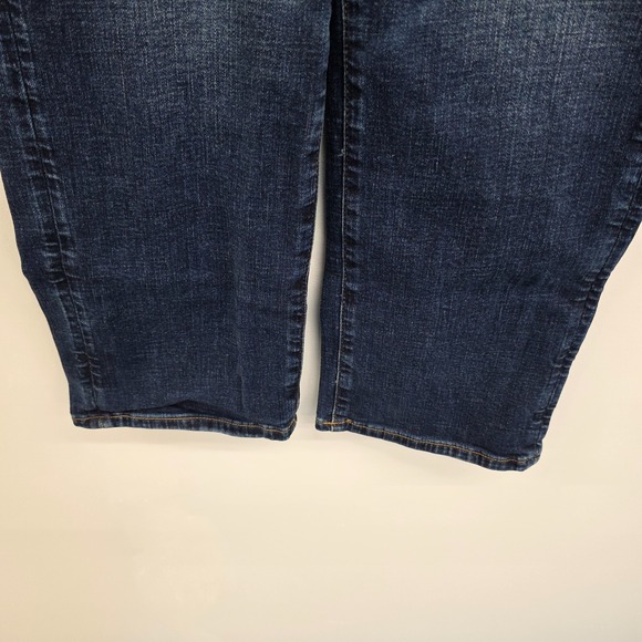 Mens Dark Wash Bootcut Jeans 26x28 Stretch Denim Casual Everyday Wear - Picture 4 of 16